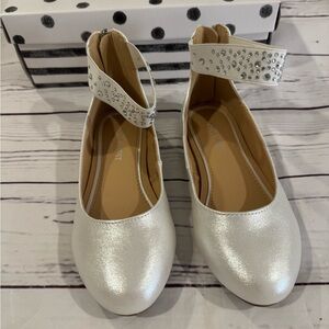 Girls Nine West dress shoes